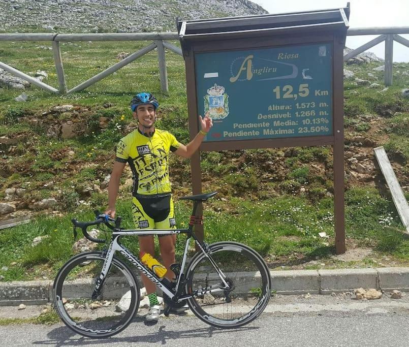 El Angliru 3 Lägenhet Santa Eulalia de Morcin Exteriör bild